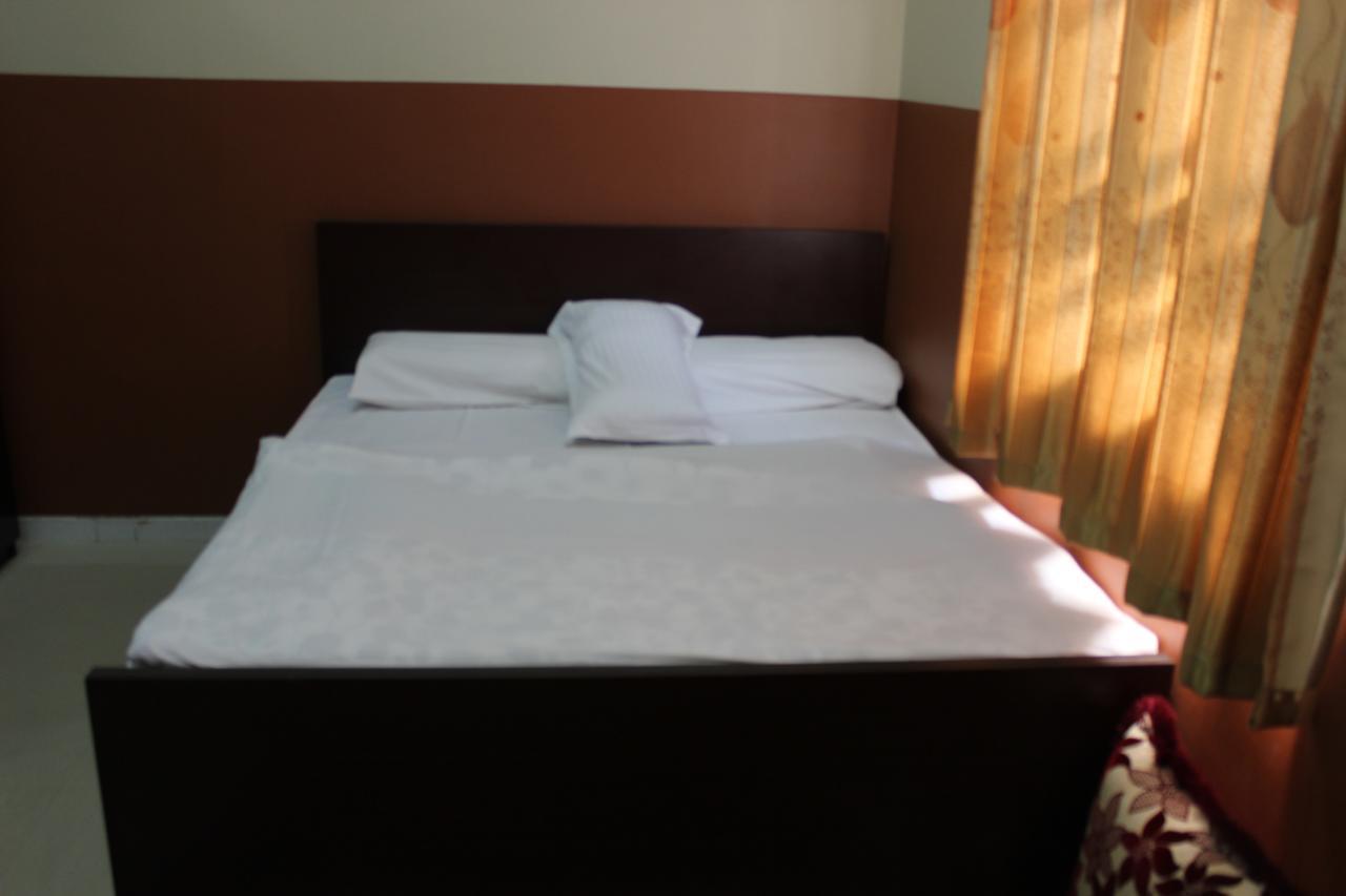 Hotel Five Continents *